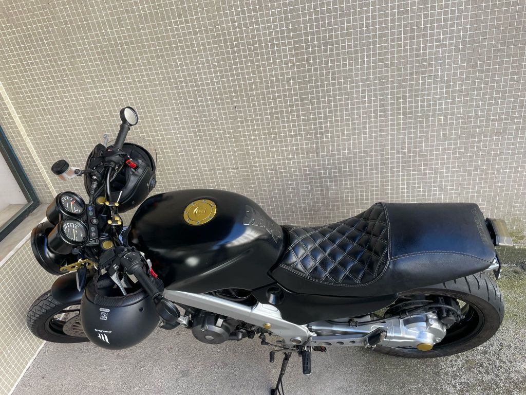 HONDA NTV650 (como nova)