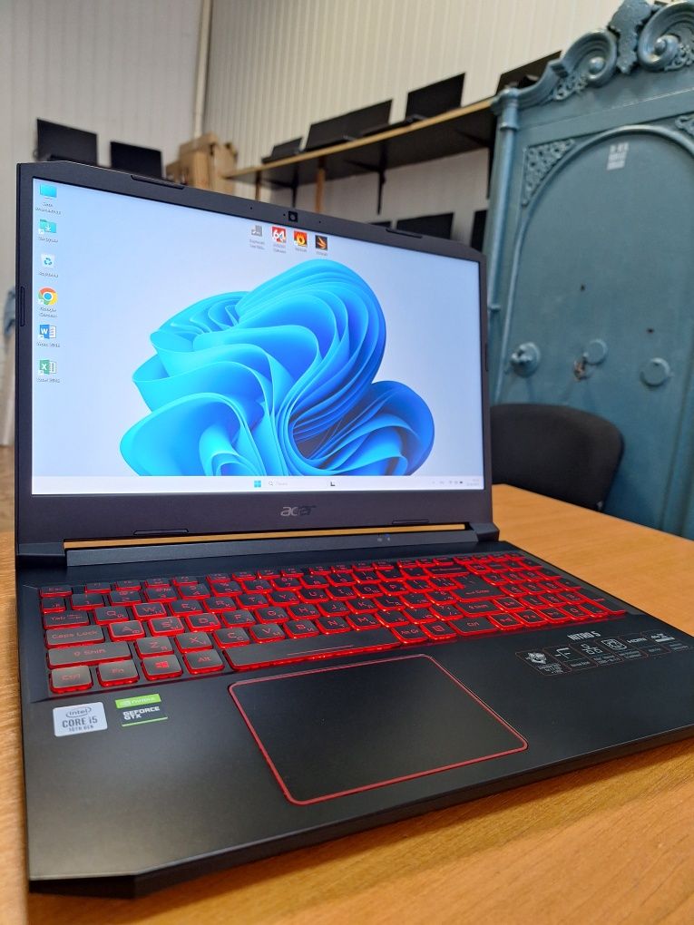 Acer Nitro 5 AN515-55 i5-10300H GTX 1650 4Gb DDR4 16Gb SSD 1Tb