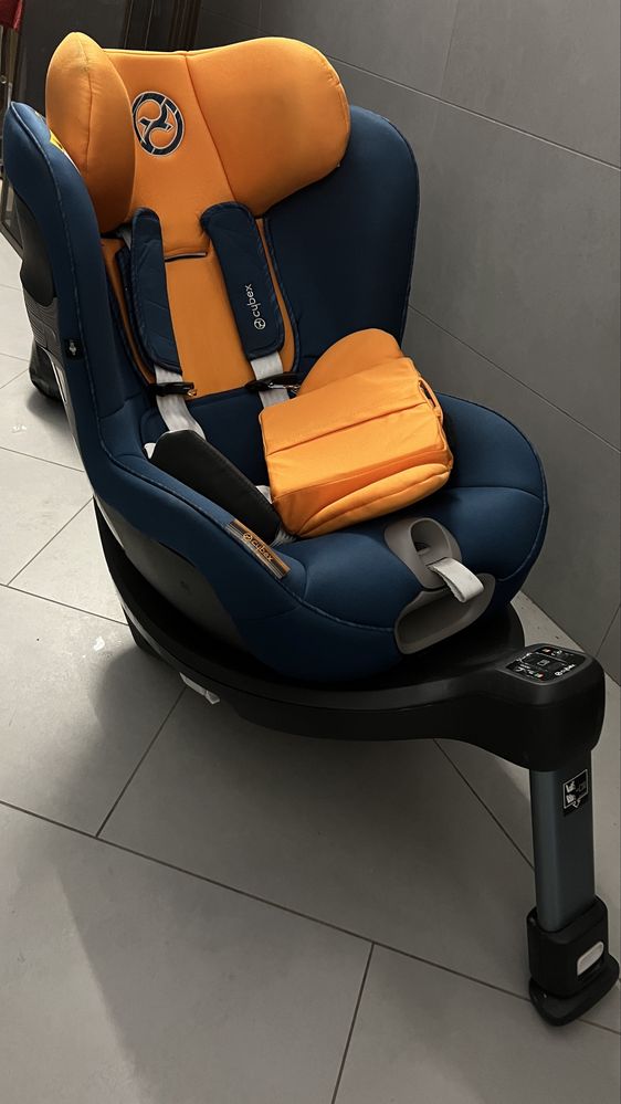 Fotelik z bazą Cybex Sirona S i-size
