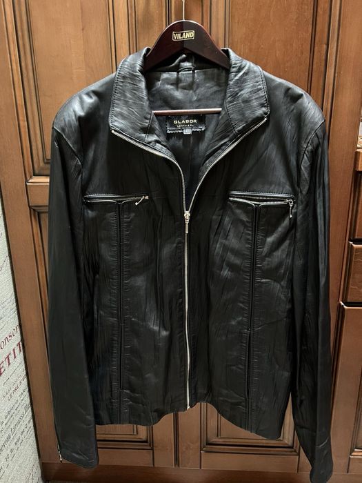 Шкіряна чоловіча куртка