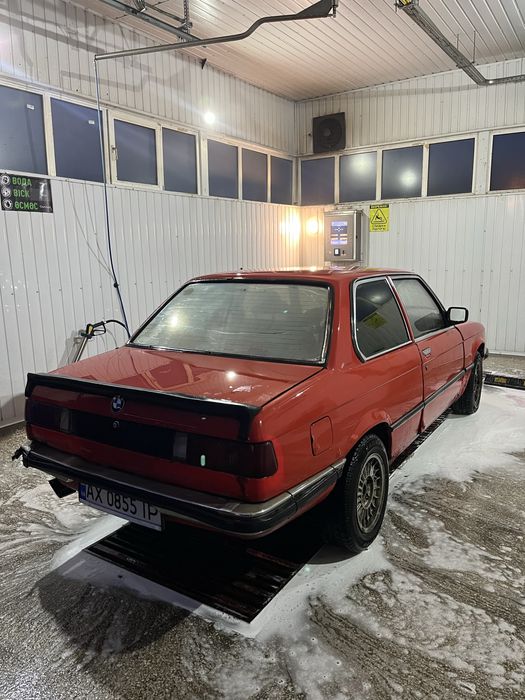 Продам BMW E21 323