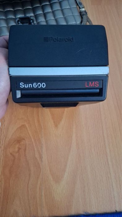 Вінтажна фотокамера митєвого друку Polaroid Sun600 LMS