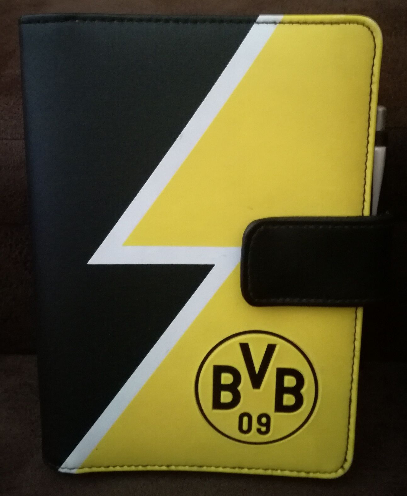 Notes organizer Borussia Dortmund BVB