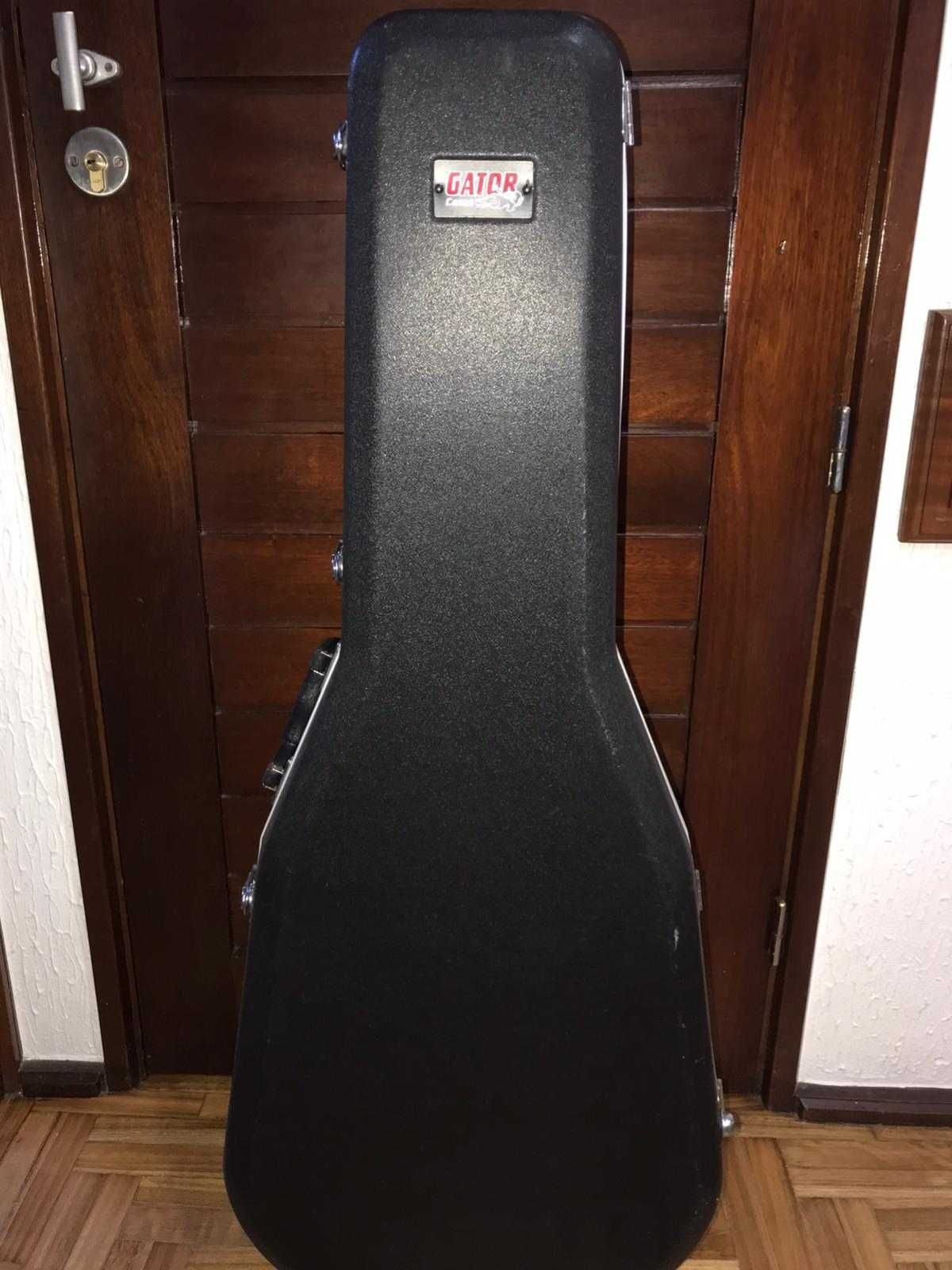 Guitarra Takamine G Series + Case Gator