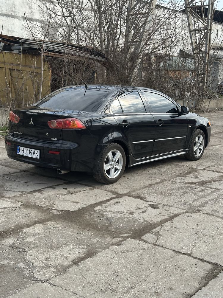 Mitsubishi lancer10