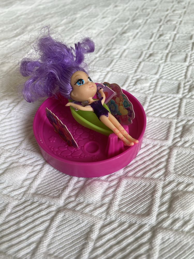 A Polegarzinha Bailarina Flower Blossom mini boneca com acessorios