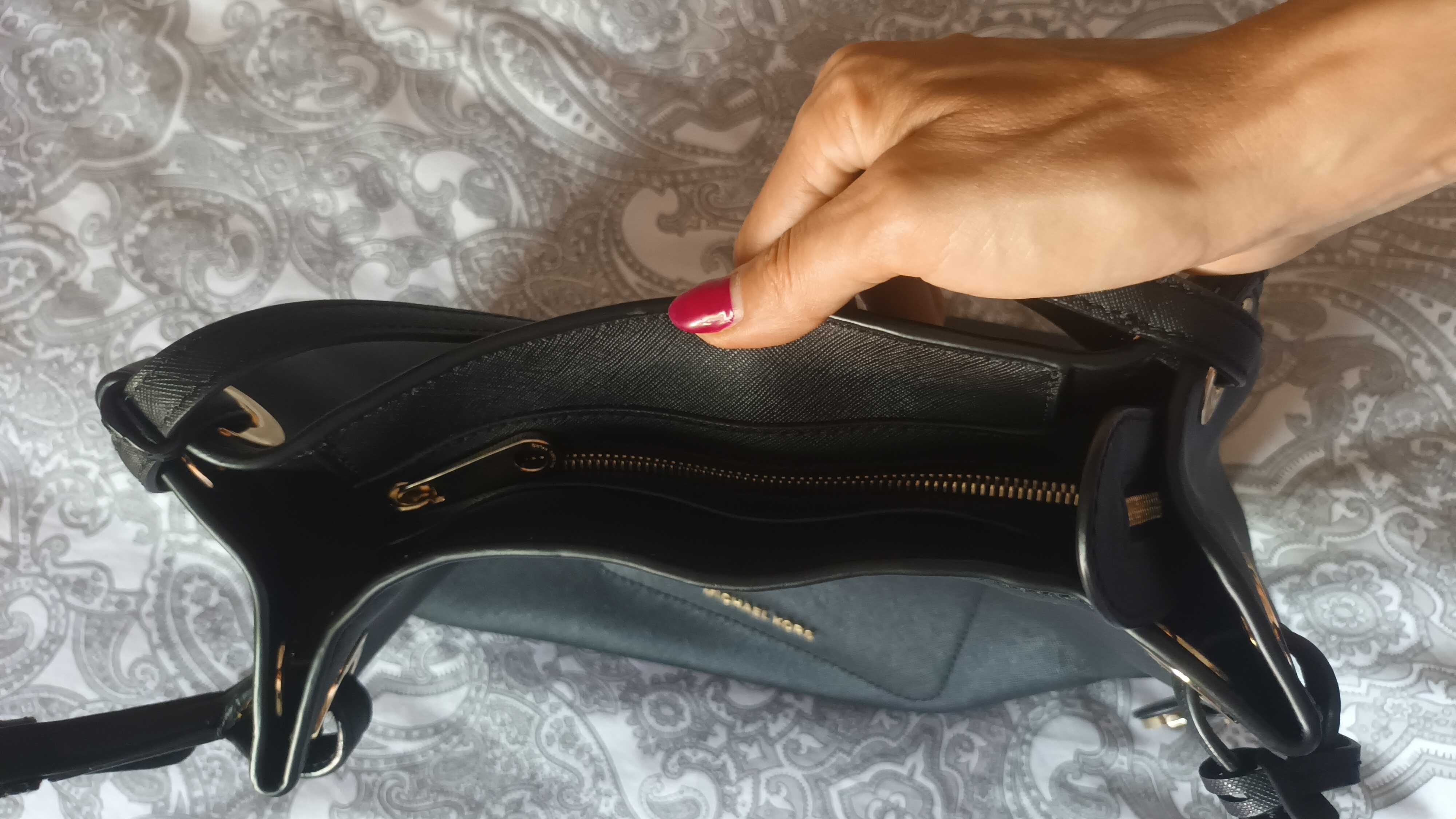 Mala Michael Kors