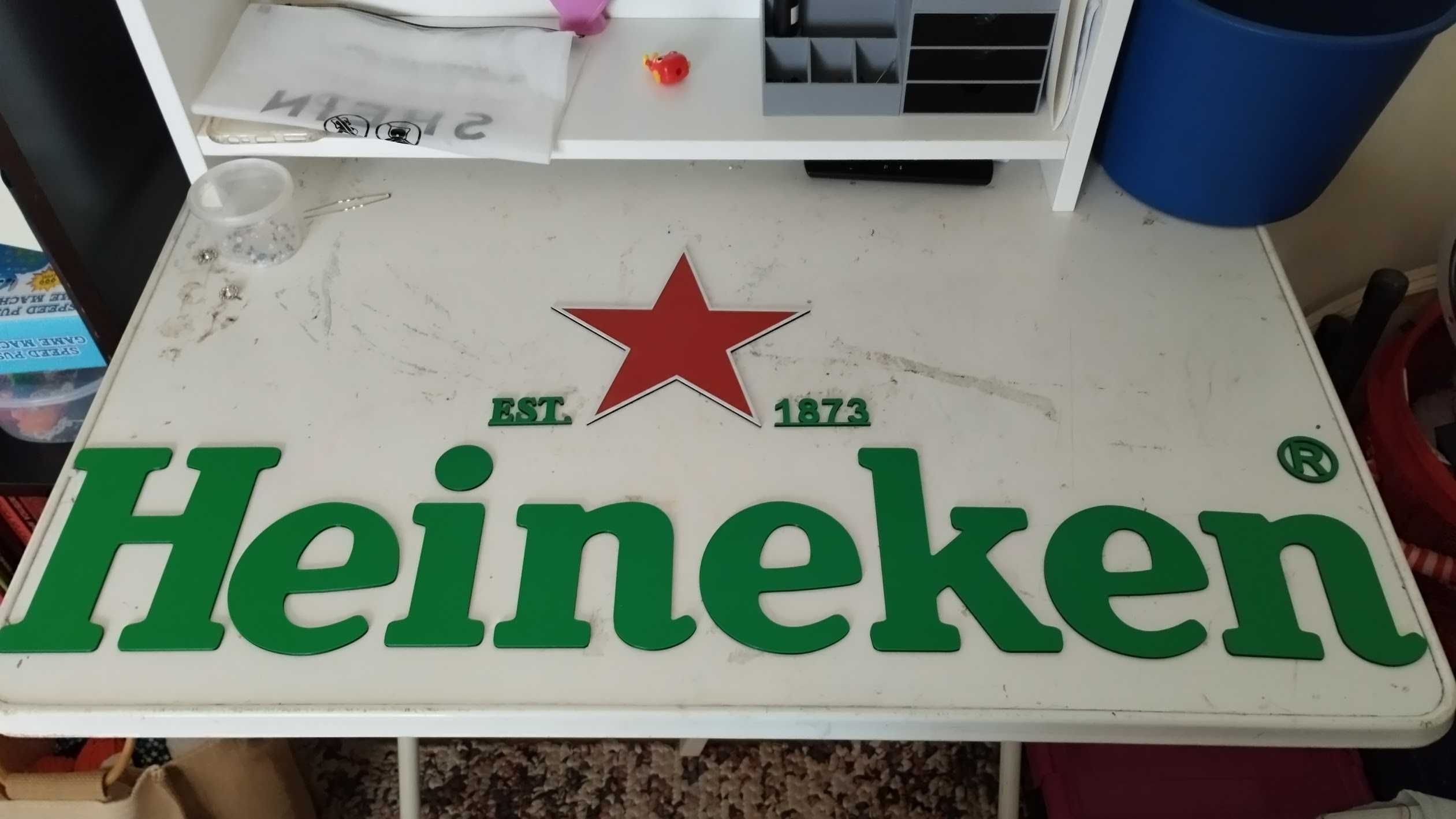 Letreiro Heineken