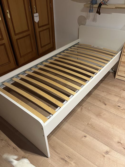 Vendo 2 camas SLAKT 90x200(em conjunto ou individual)