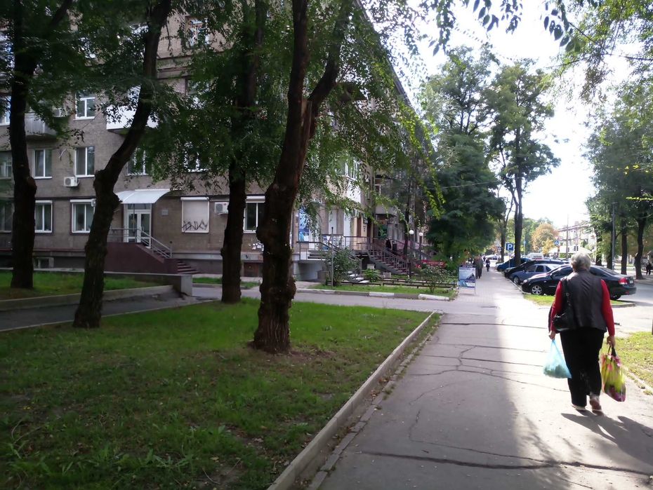 Продажа помещения центр города
пр. Соборный д. 192/ М. Гончаренка 9