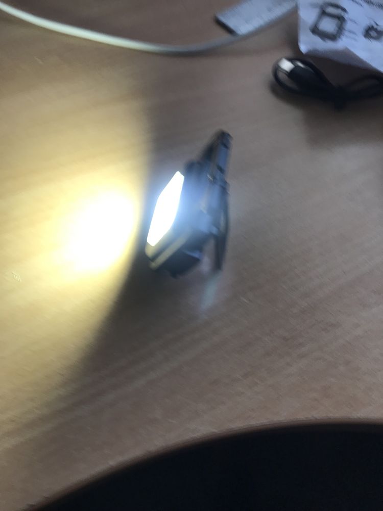 Продам фонарик cob rechargeable keychain light.