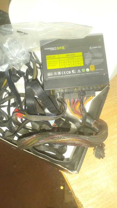 Блок питания Chieftec Sfx650 gold