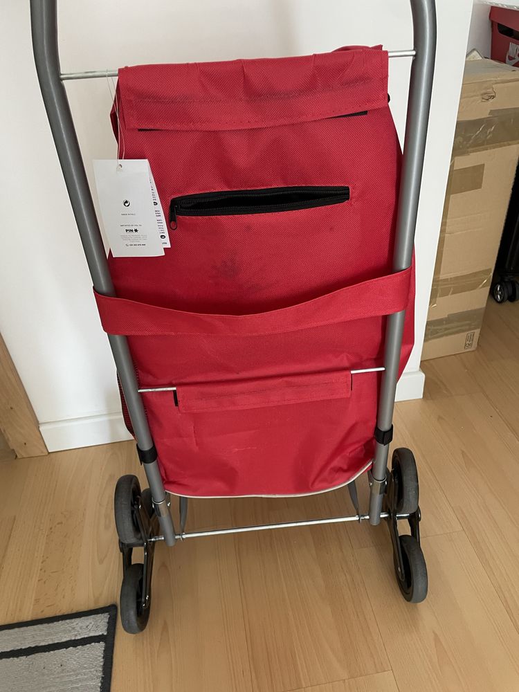 Carrinho de compras com rodinha tripla