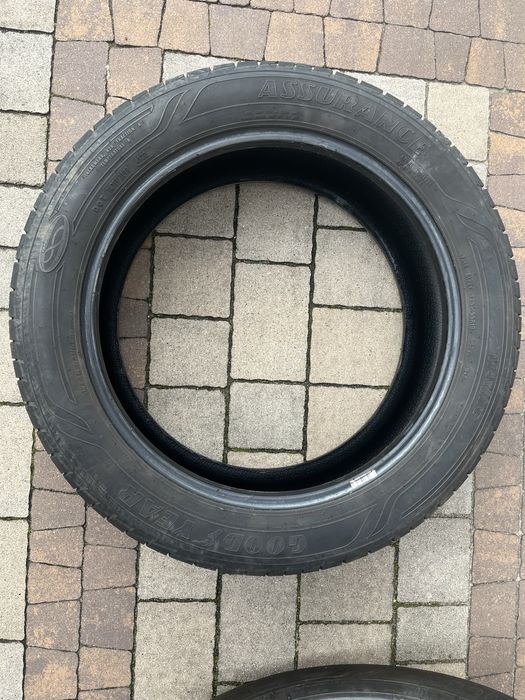 Opony Goodyear wielosezonowe 19