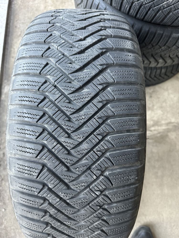 Зимові Шини 225/55r17