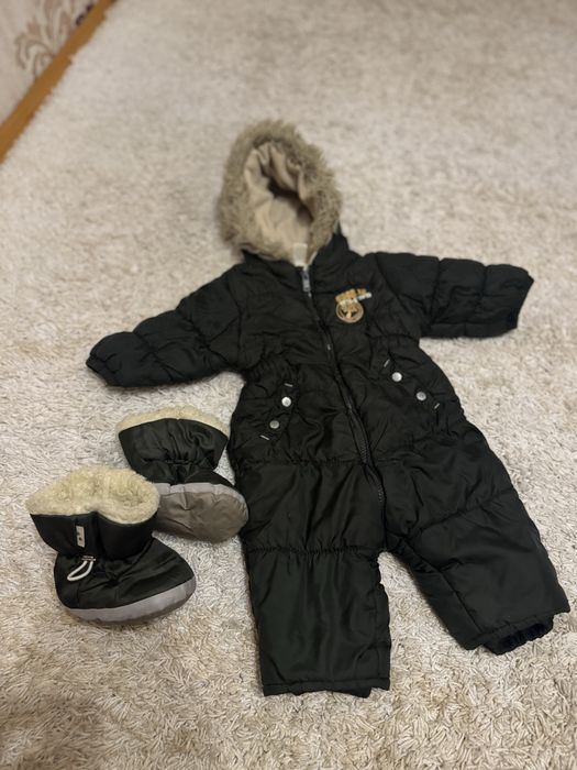 Комбінезон на хлопчика або дівчинку фірми C&A