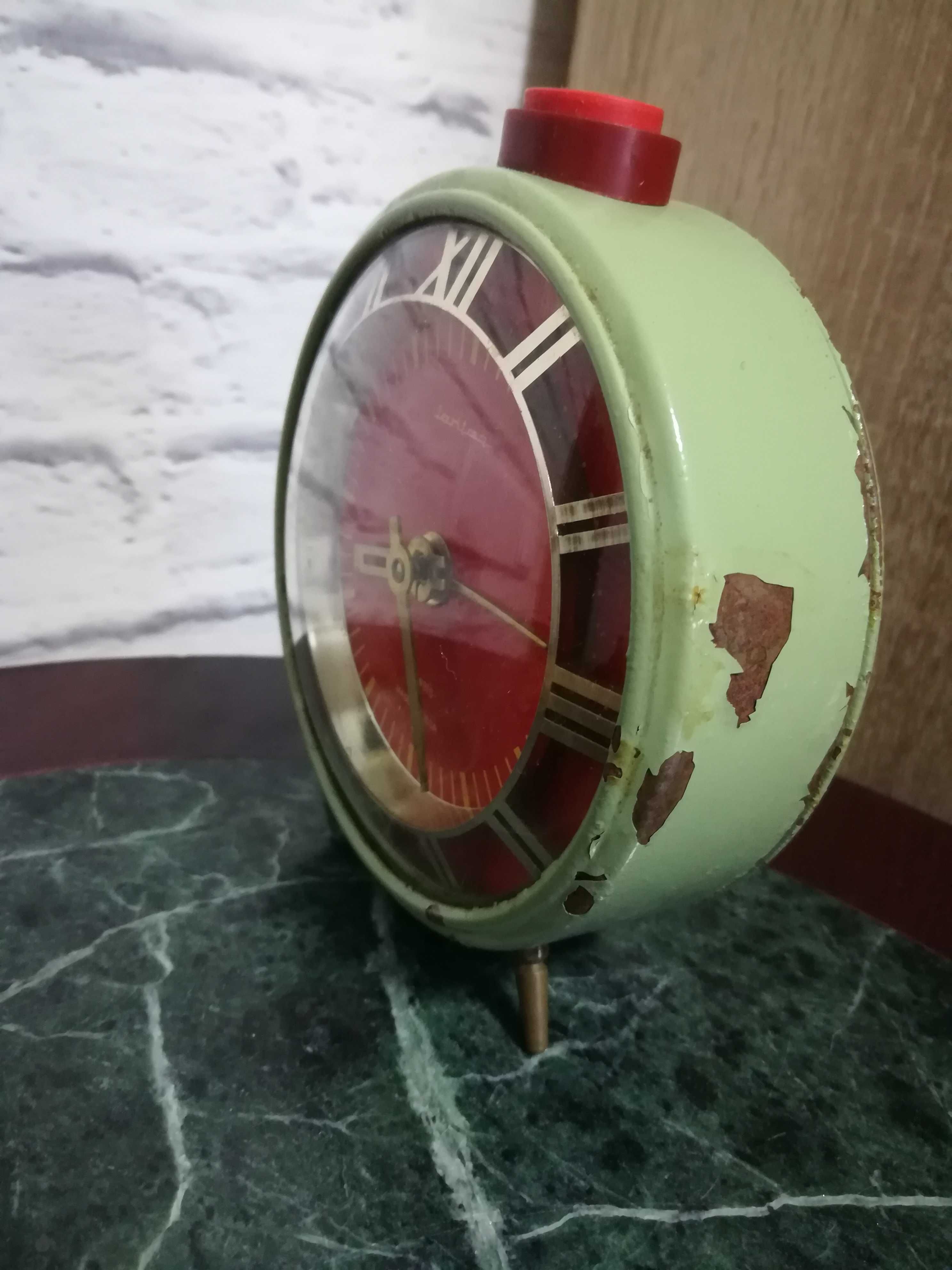 Часы - будильник Янтарь, USSR.