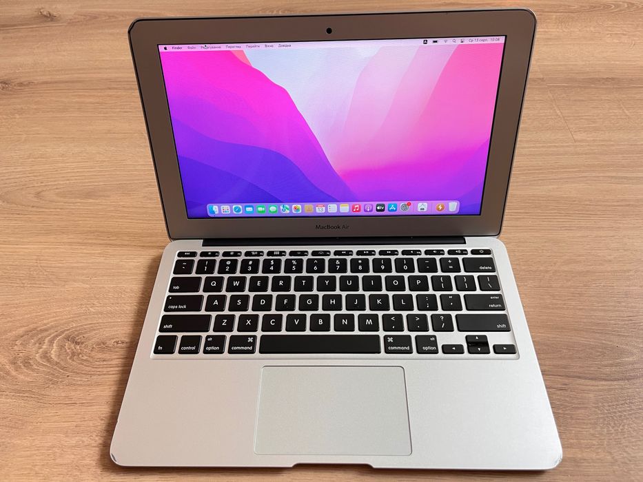  MacBook Air 11” A1465 (2015) • i5 • 4GB RAM • 120GB SSD #40
