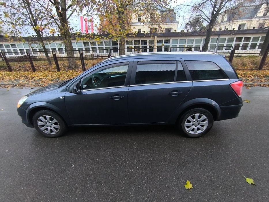 Opel Astra Astra H III kombi przebieg 214 300