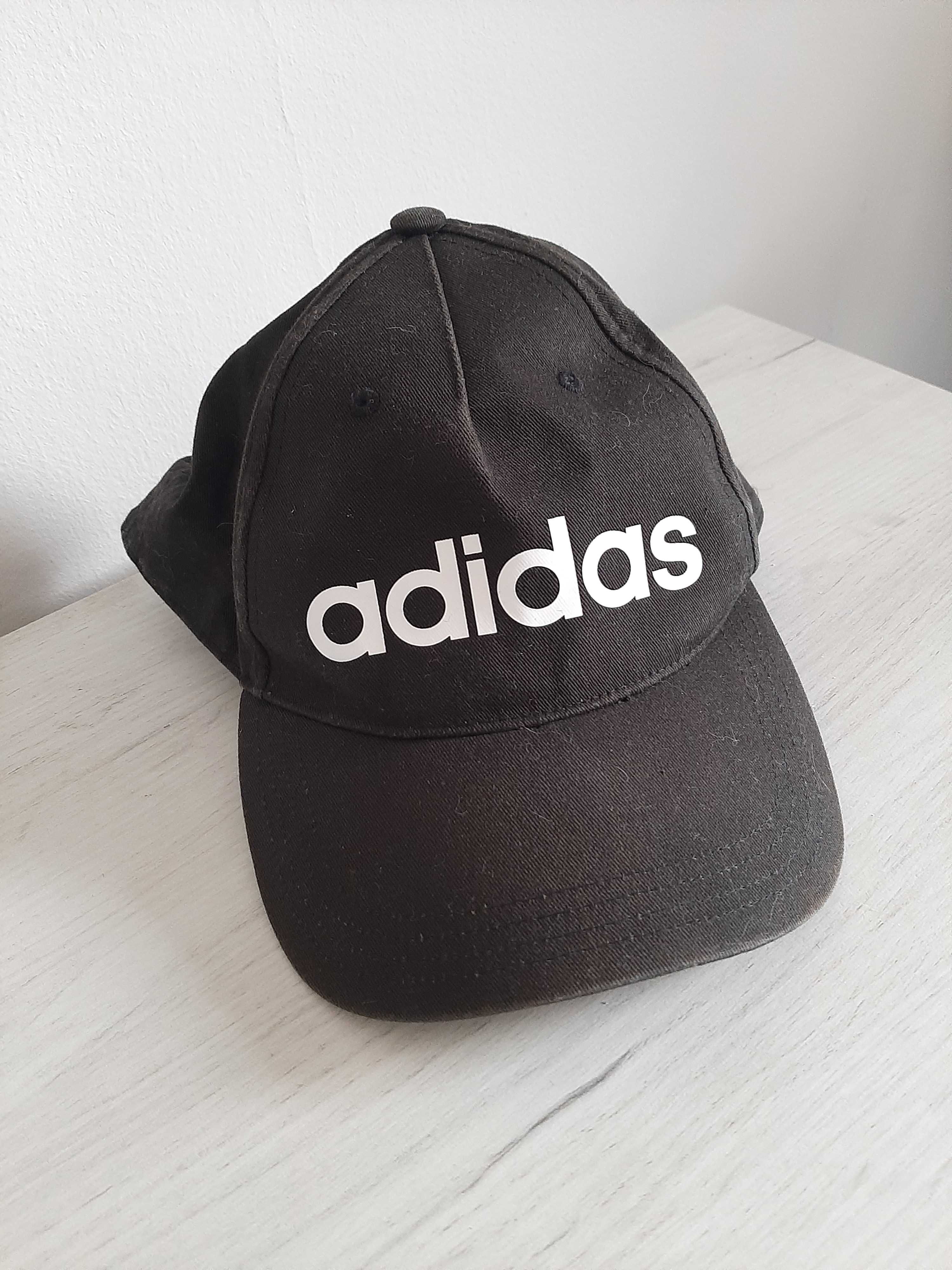 Czapka czarna Adidas bejsbolówka z daszkiem