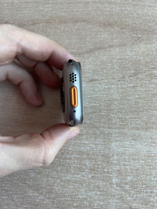 Apple Watch Ultra 2 Titanium