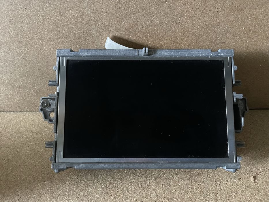 Wyswietlacz ekran Radia Navi Mercedes E klasa w207 w212 cls w218
