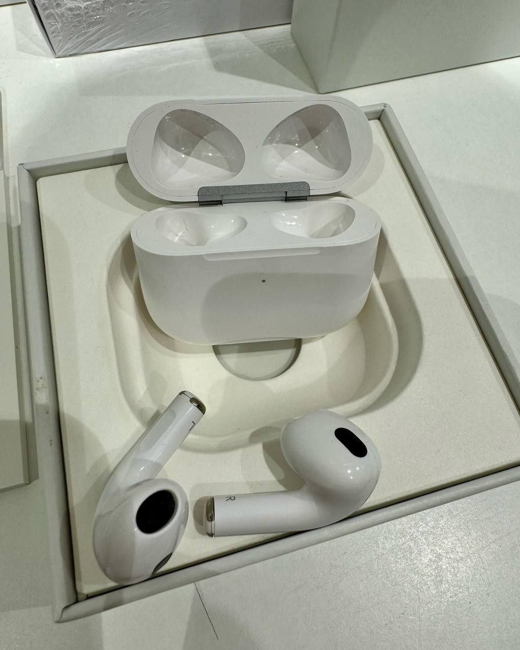 Навушники Apple AirPods 3