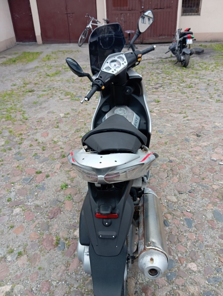 Cześći Peugeot Jetforce125cm TSDI Rama śilnik plastyki wtryski lagi