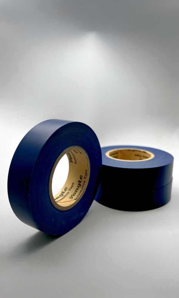 Изолента ПВХ YONGLE Avtomotive PVC ​​(0.11 мм х 19мм х 30м)