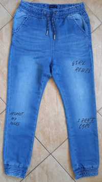 Spodnie jeansowe 11-12 lat (1)