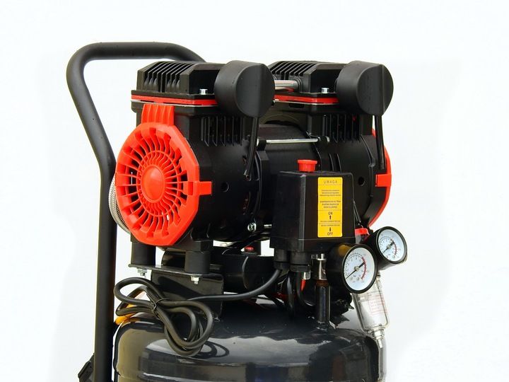 Pofesjonalny 12 Bar Kompresor K33 Bezolejowy 50l Sprężarka Powietrza C