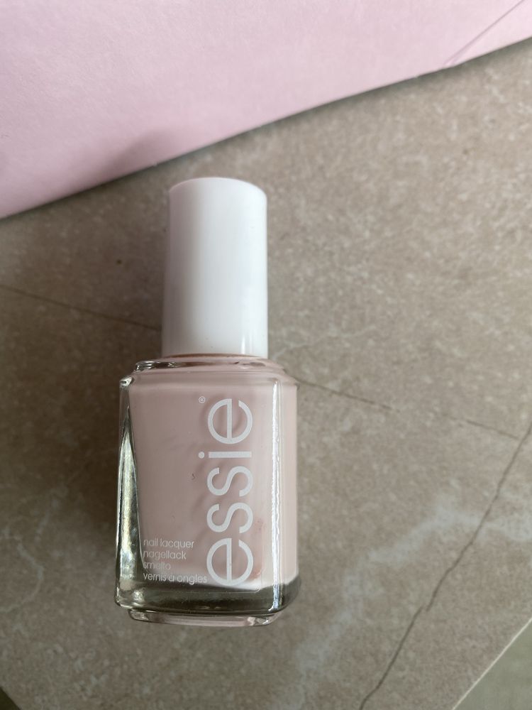 Essie lakier do paznokci ballet slippers