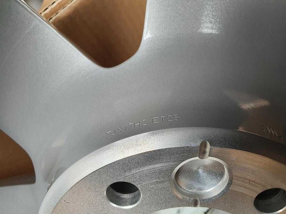 Oryginał Felga 17cali 4G8.601.025H Audi A4 B9 S4 B8 RS4 A6 C7 PA53