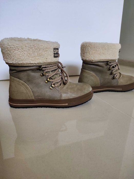 buty  damskie  Jesienno /zimowe   beżowe ocieplane   OKAZJA