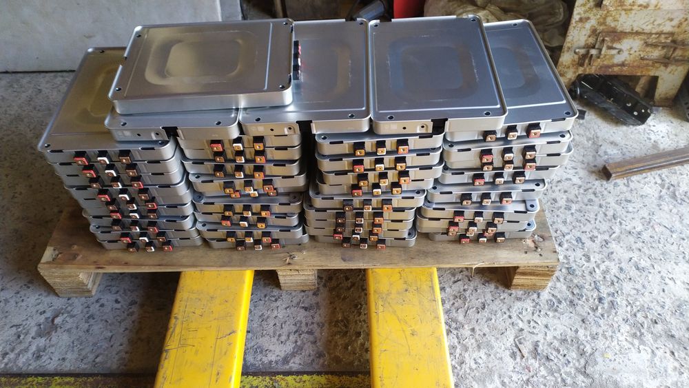 Ячейки  консервы батарея Ниссан Лиф