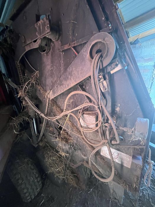 Prasa Massey Ferguson 822