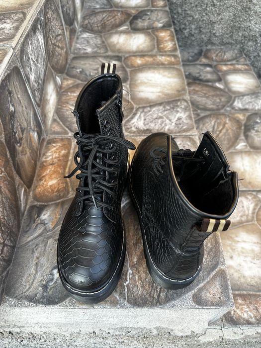 Женские кожаные ботинки на тракторной подошве 38 размер