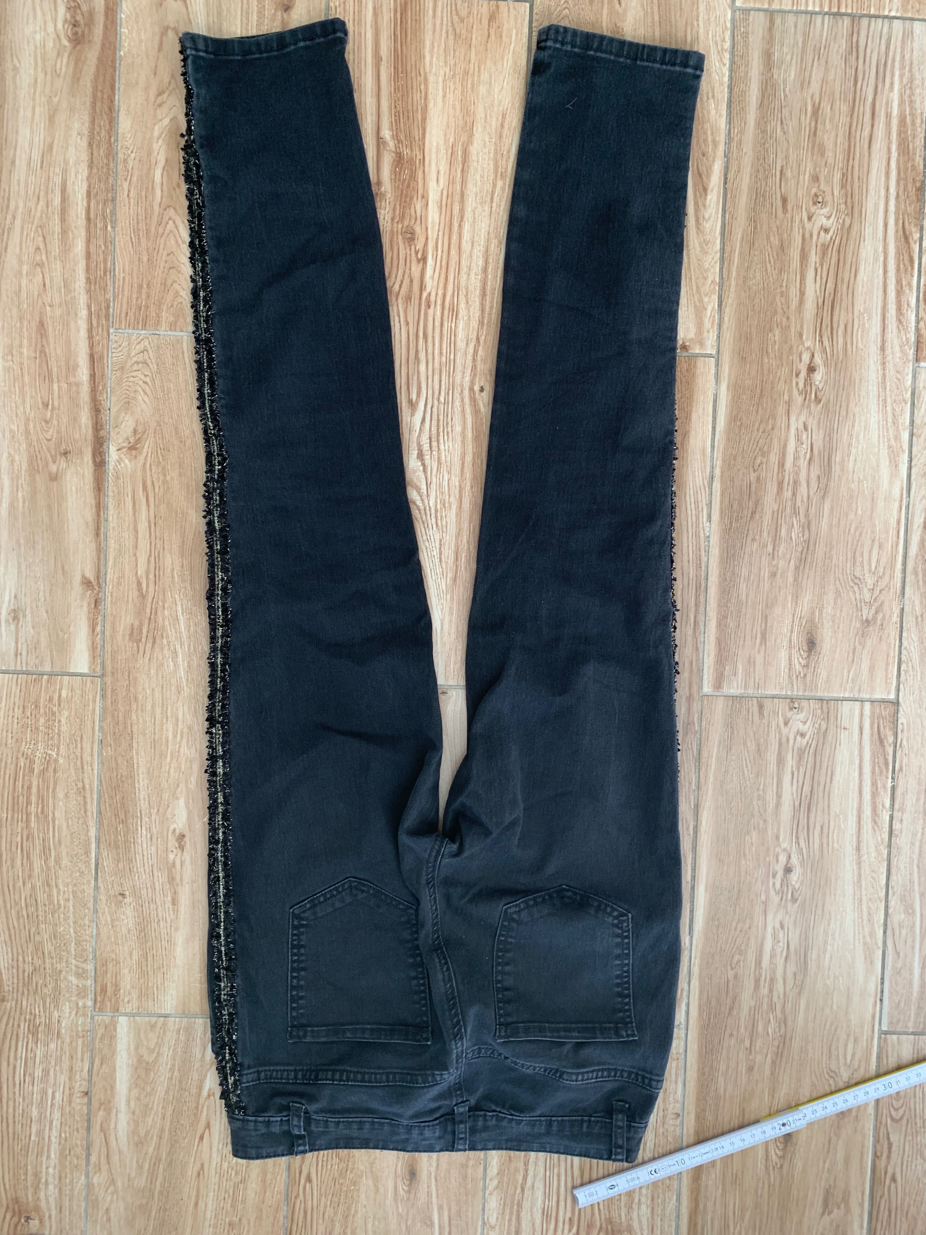 Czarne spodnie jeans 36