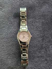 Zegarek Casio, srebrna bransoleta, różowa tarcza