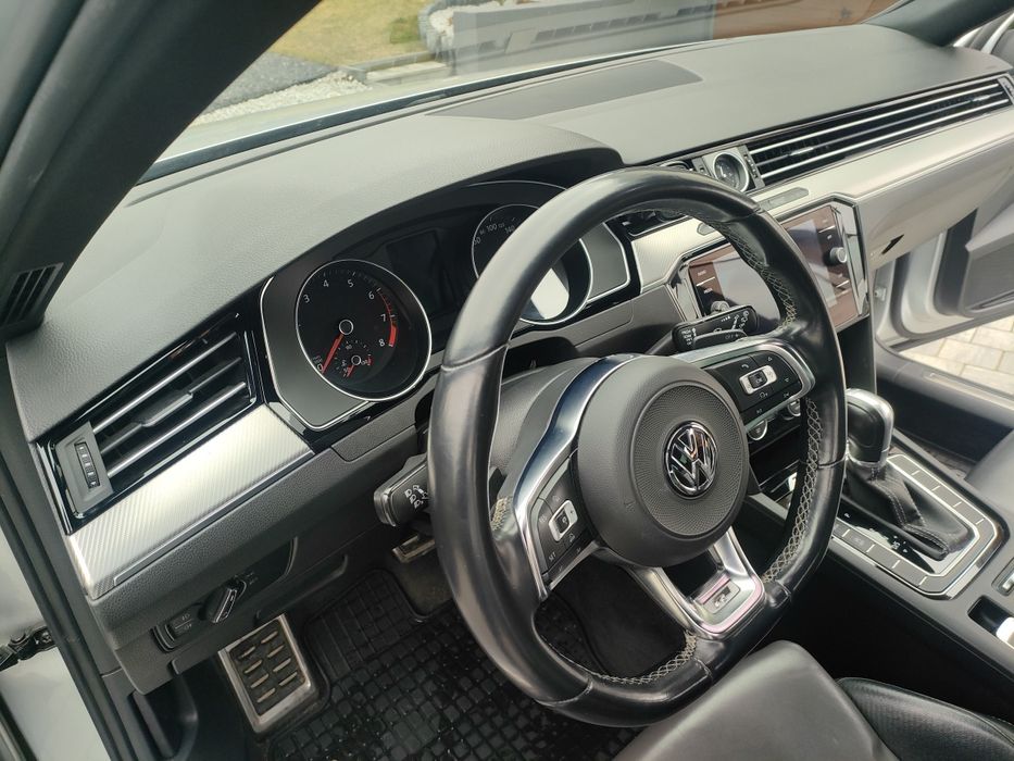 Volkswagen Passat B8 2.0 TSI 4x4 R-line,super stan