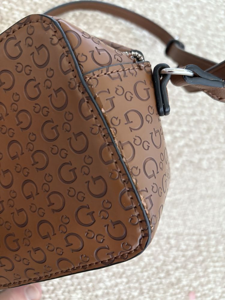 Torebka damska Guess