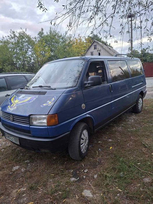 Продам Volkswagen T4 Caravela 4x4 2.5 в хорошем состоянии на боевом!!