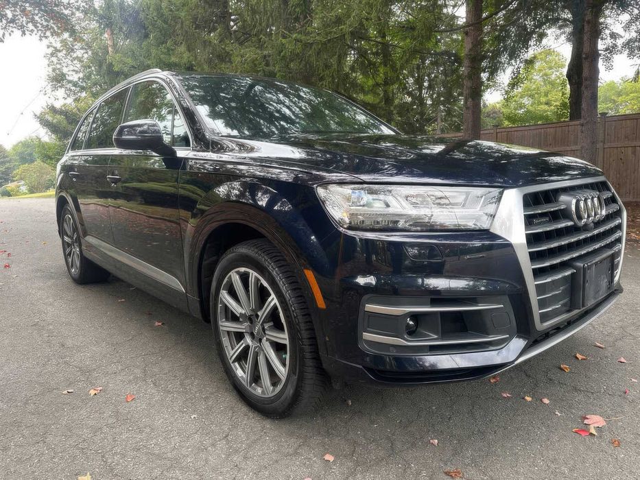 Audi Q7 quattro Premium Plus      2017