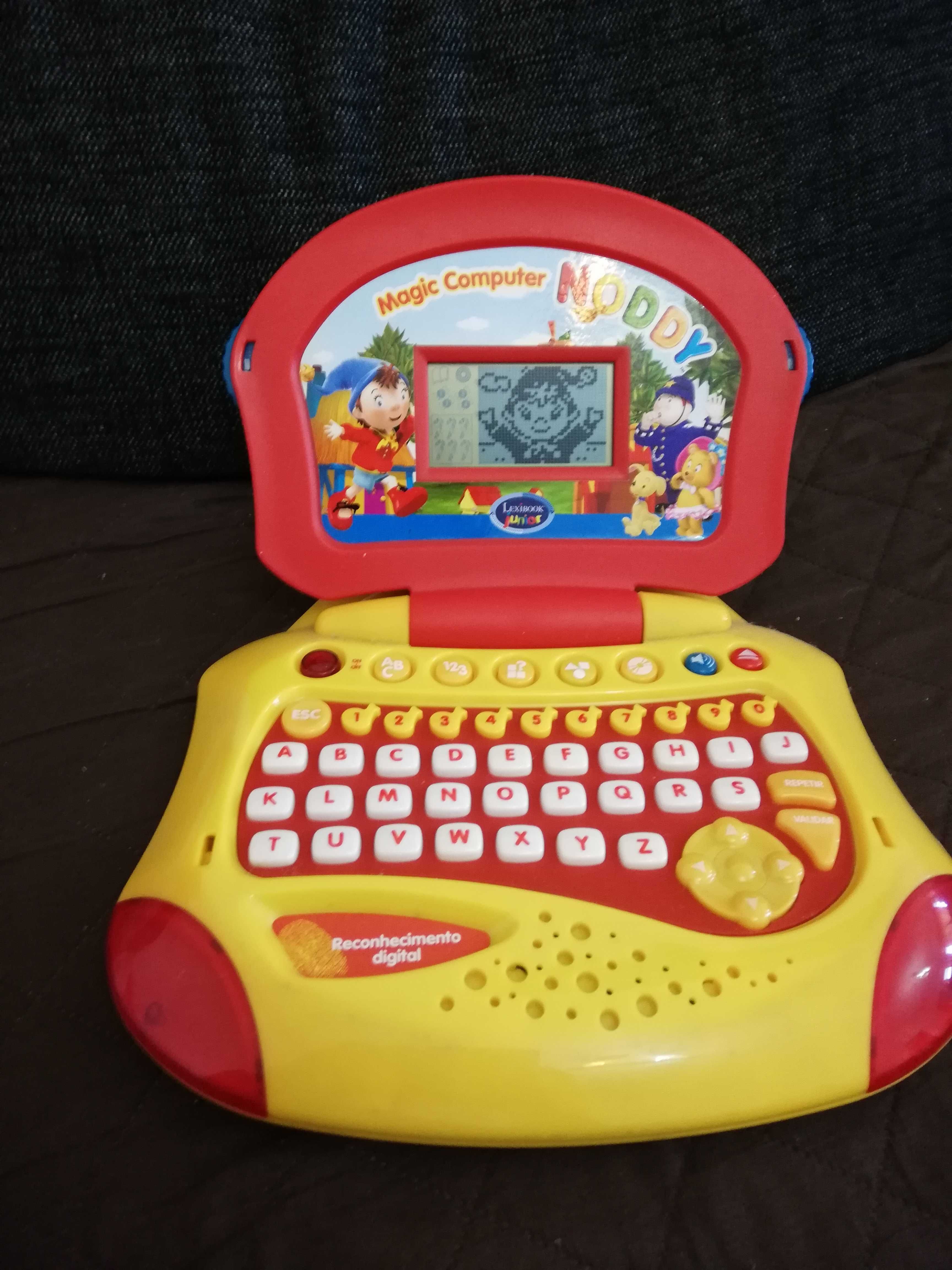 Computador portátil didático do noddy