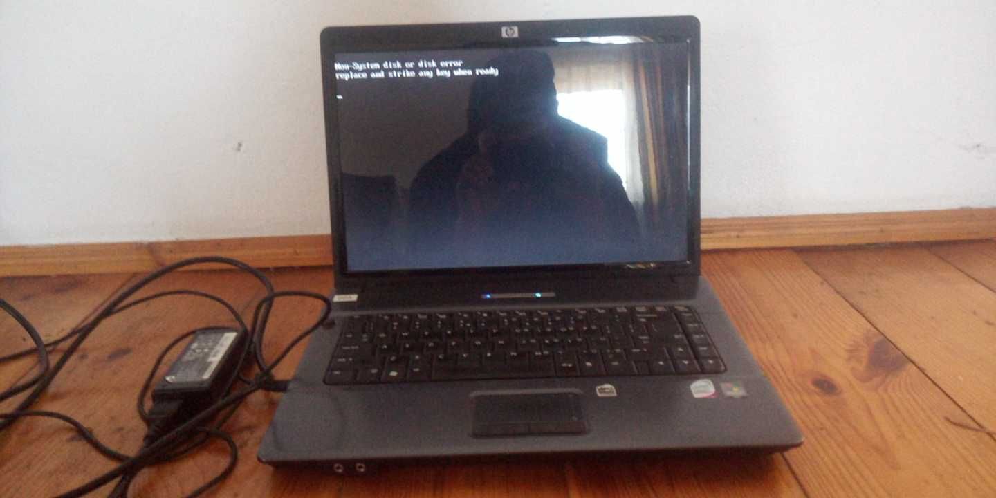 hp 550 laptop 4GB RAM