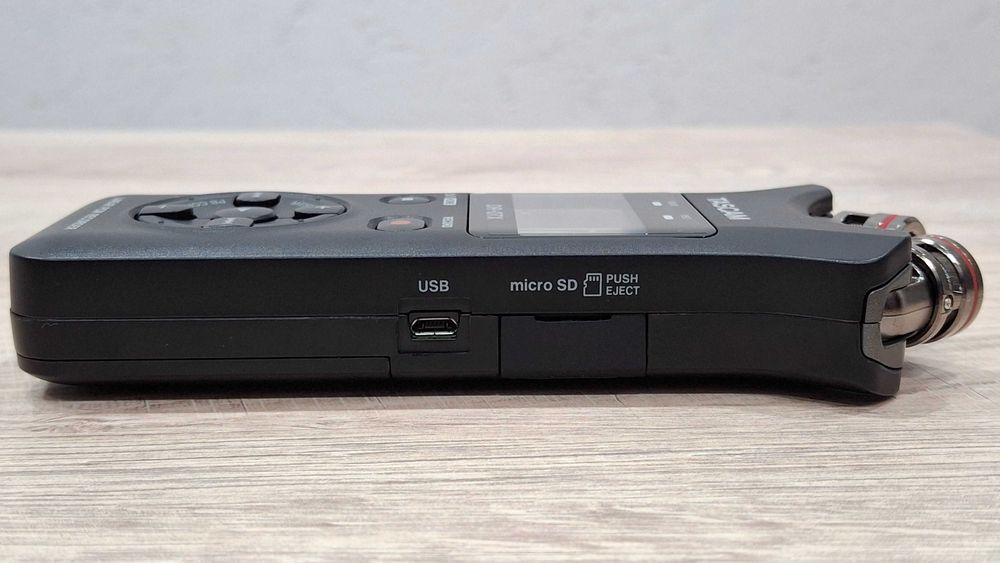 Tascam DR-07X Cyfrowy Rejestrator  Dźwięku, Dyktafon  ( Nowy )