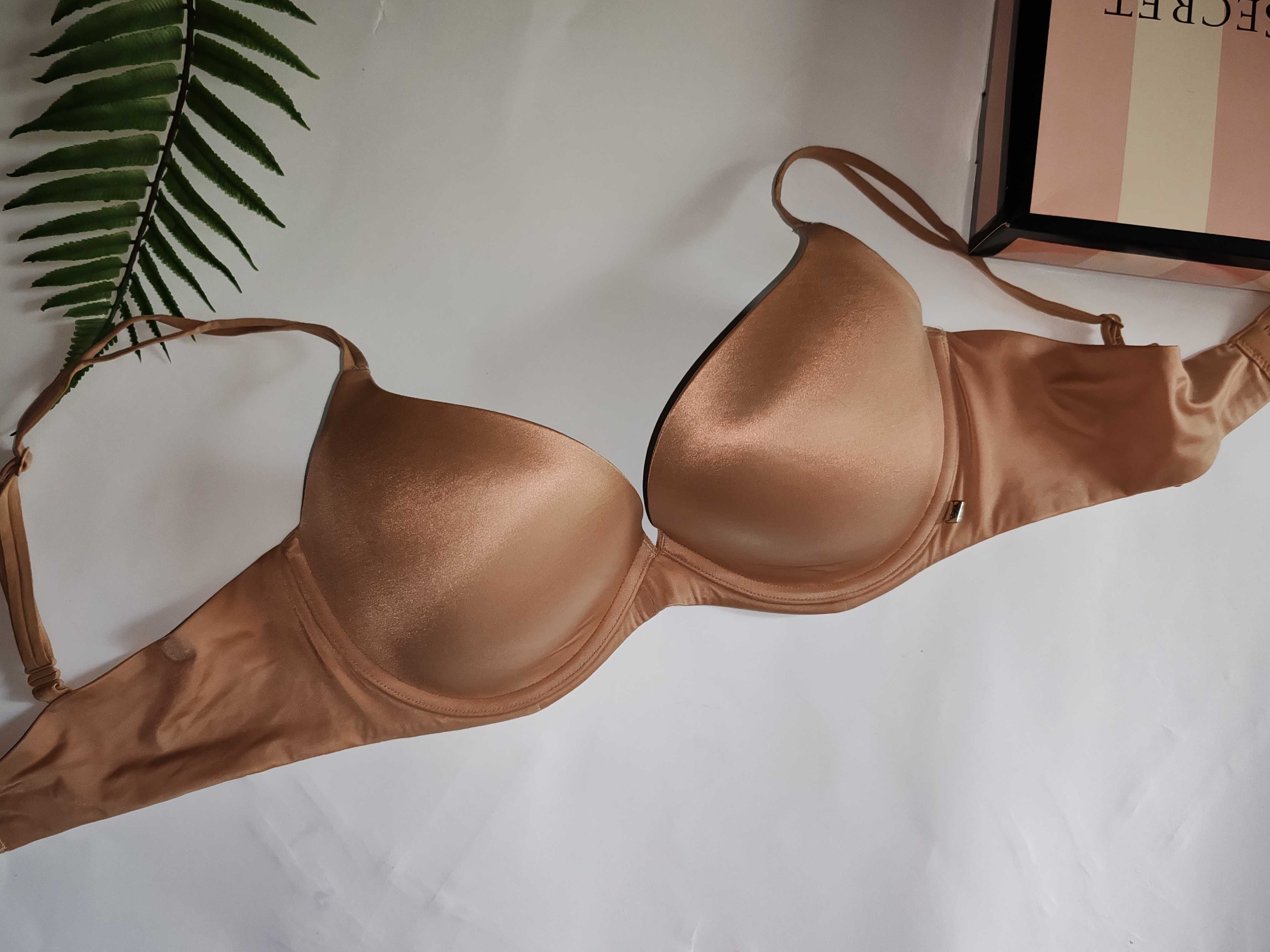 Гладенький Бюст без пушап  Victorias Secret оригінал
