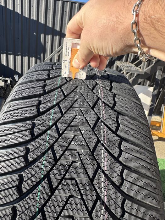 Зимові Шини з дисками різношерокі 5x120 R18 BMW 235/40 275/35 F10 F30