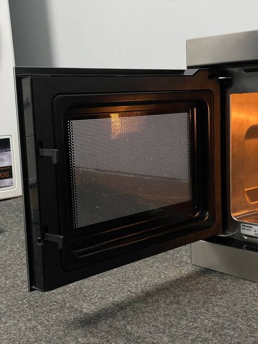 Вбудована мікрохвильова піч Miele M 8150 в ІДЕАЛЬНОМУ стані