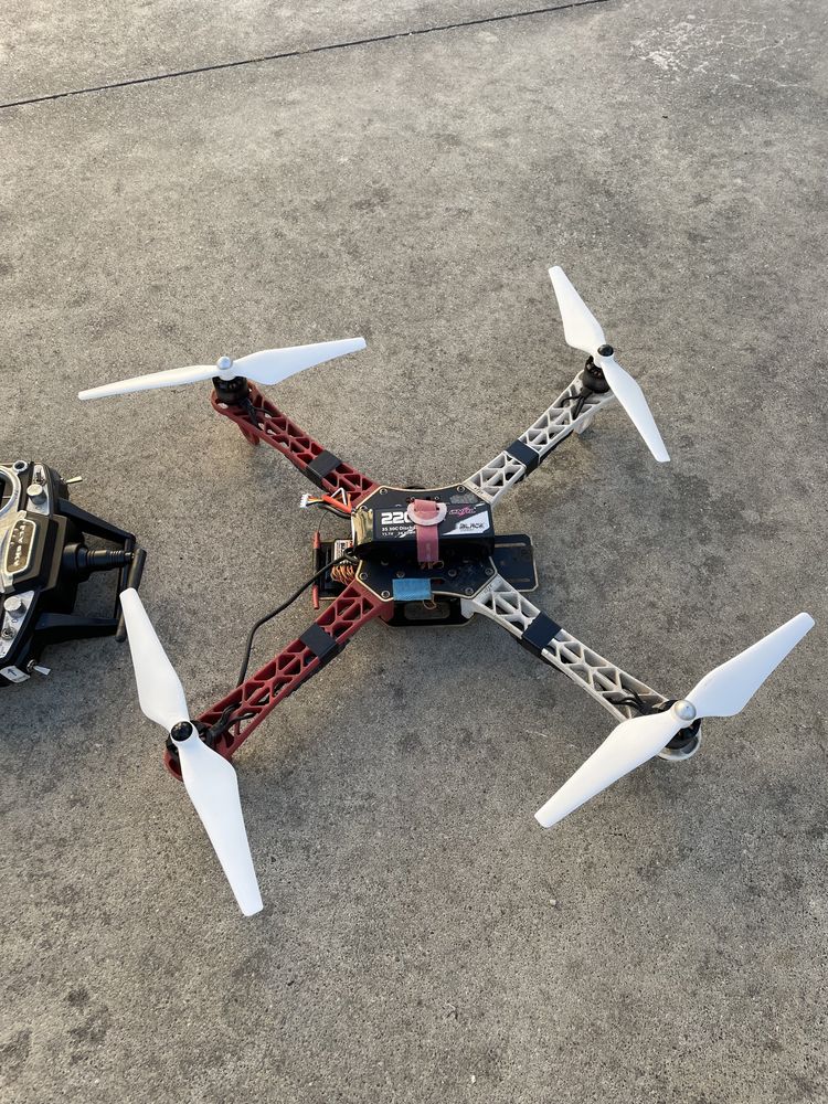 Drone barato dji f450 com comando